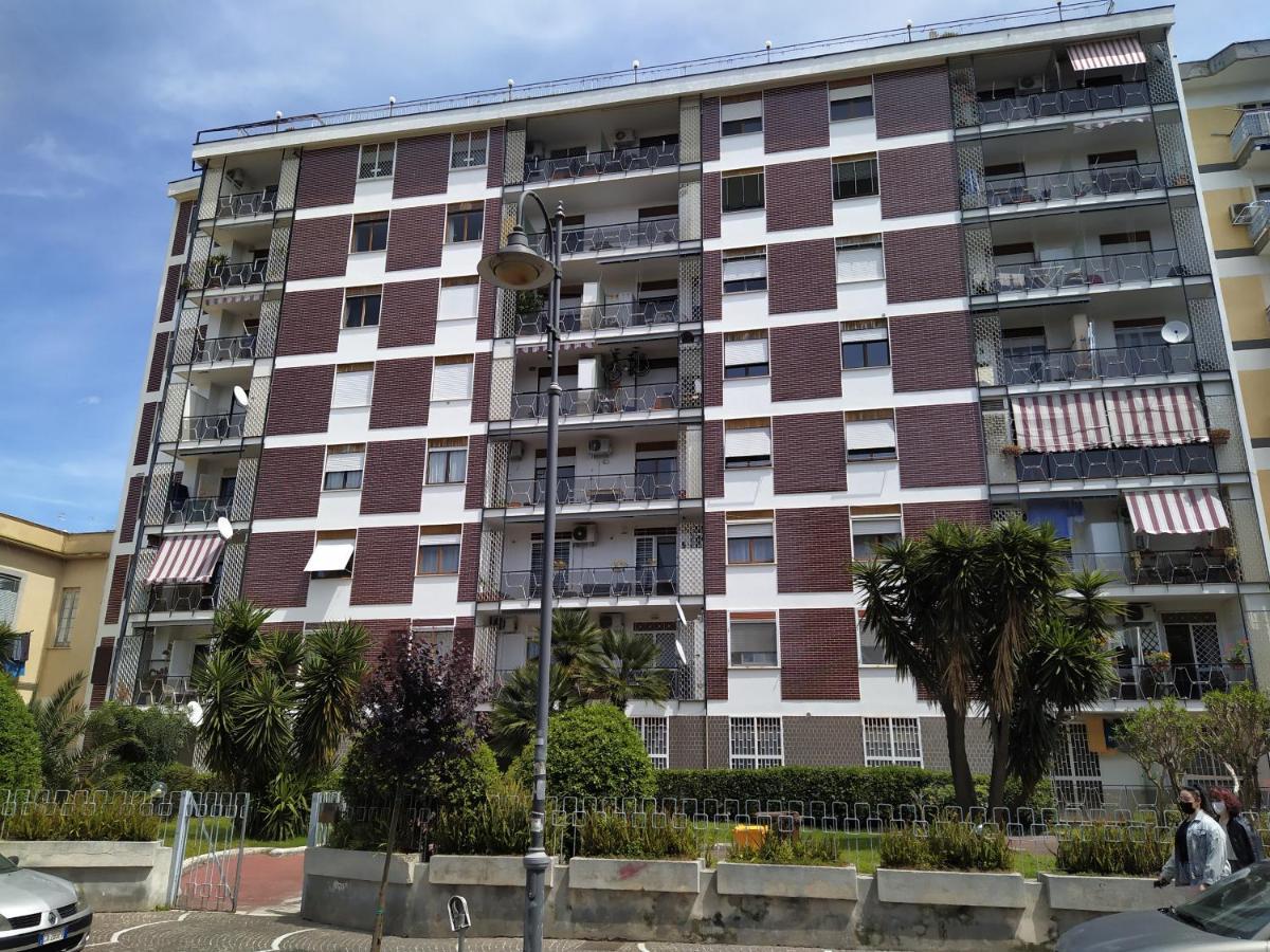 Vesuvio Corner - Spacious And Colorful Apartment In San Giorgio, Very Close To Napoli, Ideal For Families And Groups, Close To Pompeii, Sorrento... San Giorgio a Cremano Exterior foto